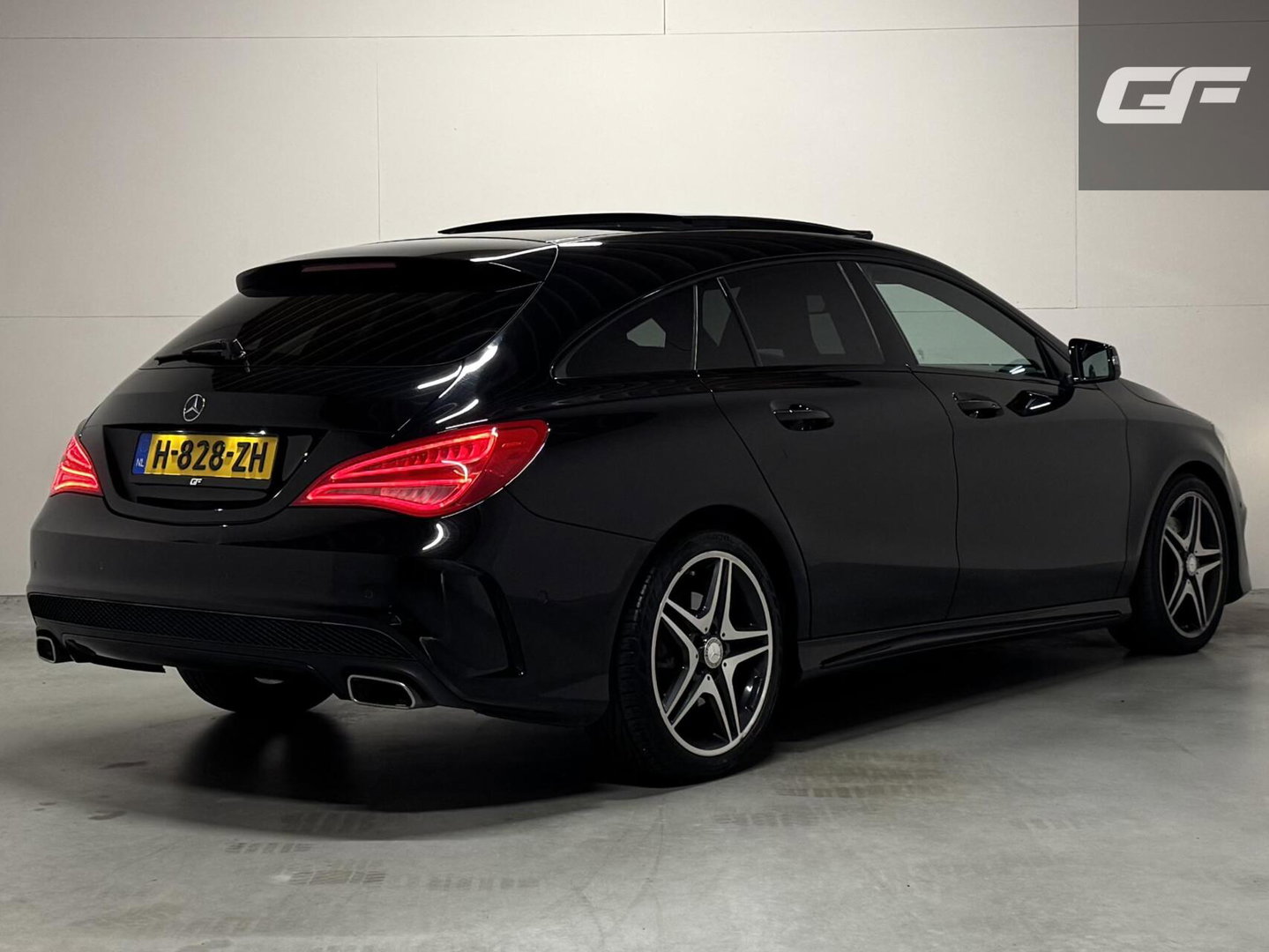 Mercedes-Benz CLA Shooting Brake 250 4MATIC Pano H/K ACC