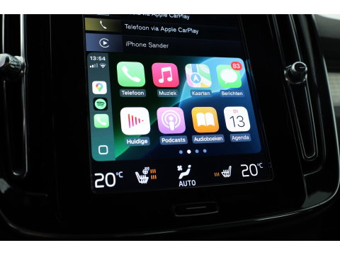 Volvo XC40 1.5 T4 Plug-in hybrid Plus Bright | Facelift | SOH 94 % | Elek. stoelen | Stoel & stuurverw. | CarPlay | H&K |