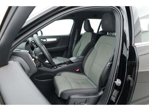 Volvo XC40 1.5 T4 Plug-in hybrid Plus Bright | Facelift | SOH 94 % | Elek. stoelen | Stoel & stuurverw. | CarPlay | H&K |
