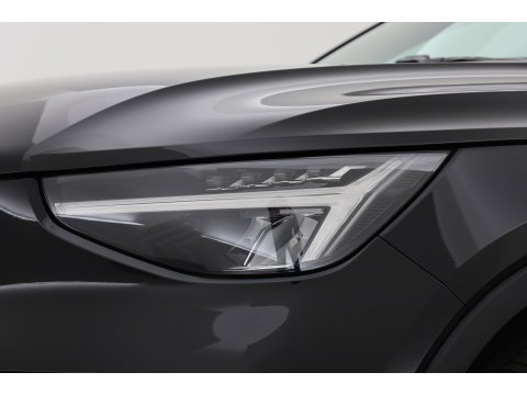Volvo XC40 1.5 T4 Plug-in hybrid Plus Bright | Facelift | SOH 94 % | Elek. stoelen | Stoel & stuurverw. | CarPlay | H&K |