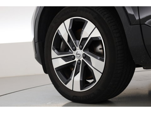 Volvo XC40 1.5 T4 Plug-in hybrid Plus Bright | Facelift | SOH 94 % | Elek. stoelen | Stoel & stuurverw. | CarPlay | H&K |