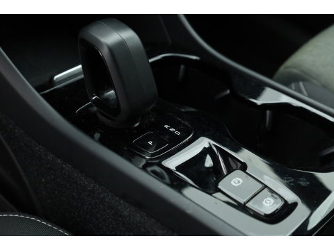Volvo XC40 1.5 T4 Plug-in hybrid Plus Bright | Facelift | SOH 94 % | Elek. stoelen | Stoel & stuurverw. | CarPlay | H&K |