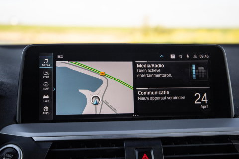 BMW X3 xDrive30e Executive BLACK LINE / PANORAMA DAK / CARPLAY / LEER / STOELVERWARMING / CAMERA