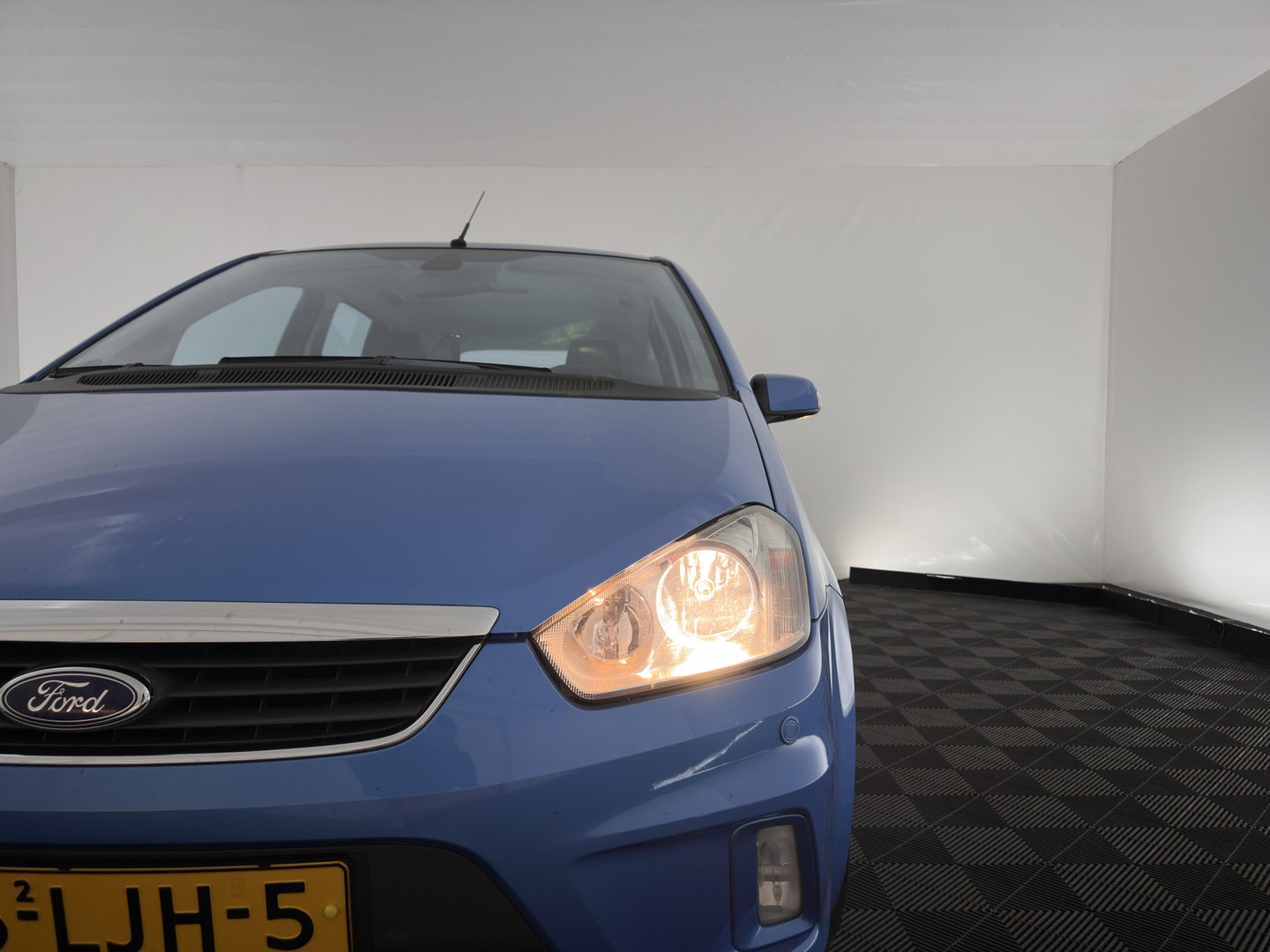 Ford C-MAX 1.8-16V Limited *AIRCO | CRUISE | COMFORT-SEATS | 17''ALU | TOWBAR*