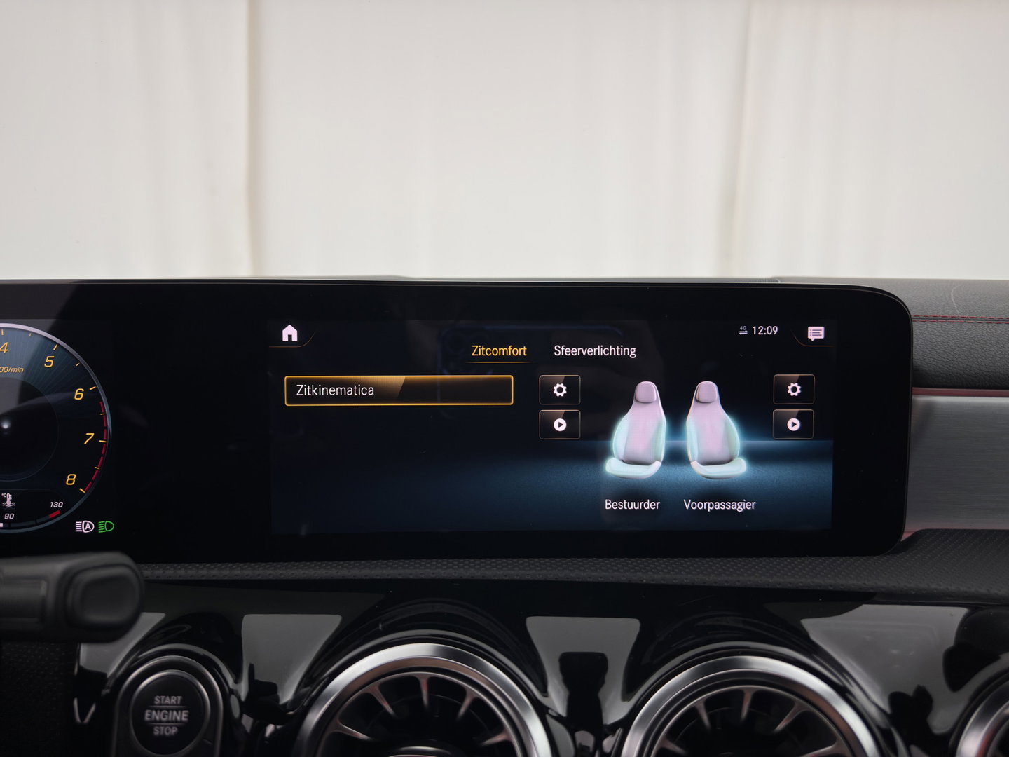 Mercedes-Benz CLA-Klasse Shooting Brake 200 Business Solution AMG (INCL-BTW) Aut. *PANO | LEATHER-MICROFIBRE | MULTIBEAM | MEMORY-PACK | AMBIENTLIGHT | HEATED-SPORTSEATS | WIDESCREEN-DIGICOCKPIT | DAB+ | NAVI-FULLMAP | CAMERA | PRIVACYGLASS | 18''ALU*