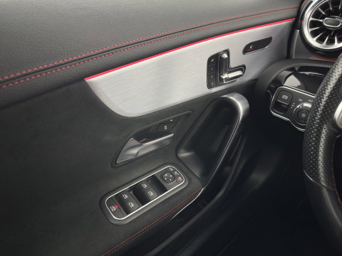 Mercedes-Benz CLA-Klasse Shooting Brake 200 Business Solution AMG (INCL-BTW) Aut. *PANO | LEATHER-MICROFIBRE | MULTIBEAM | MEMORY-PACK | AMBIENTLIGHT | HEATED-SPORTSEATS | WIDESCREEN-DIGICOCKPIT | DAB+ | NAVI-FULLMAP | CAMERA | PRIVACYGLASS | 18''ALU*