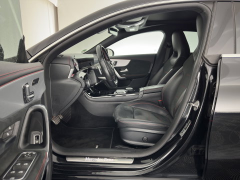 Mercedes-Benz CLA-Klasse Shooting Brake 200 Business Solution AMG (INCL-BTW) Aut. *PANO | LEATHER-MICROFIBRE | MULTIBEAM | MEMORY-PACK | AMBIENTLIGHT | HEATED-SPORTSEATS | WIDESCREEN-DIGICOCKPIT | DAB+ | NAVI-FULLMAP | CAMERA | PRIVACYGLASS | 18''ALU*