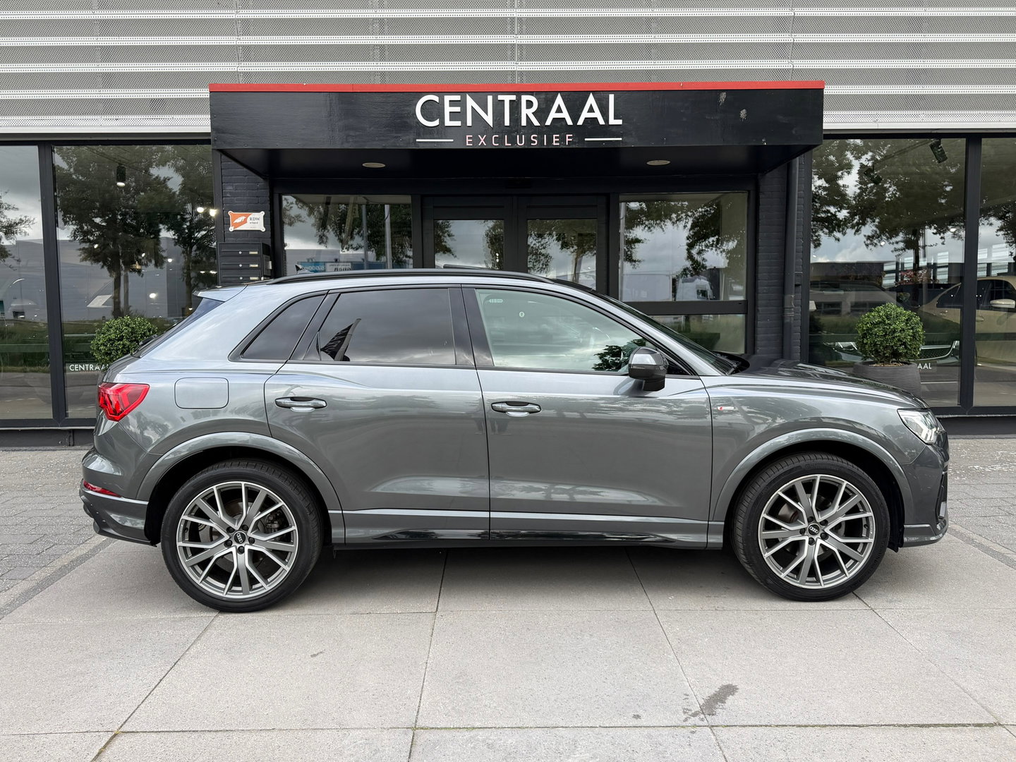 Audi Q3 35 TFSI S-Line Pano|Keyless|Virtual-cockpit|Leder|Carplay|Camera