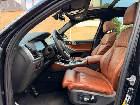 BMW X5 X-Drive 45e High-Exe M-50 Jaar Edition Panoramadak Luchtvering 22"Lm Org-Ned Dealer Auto
