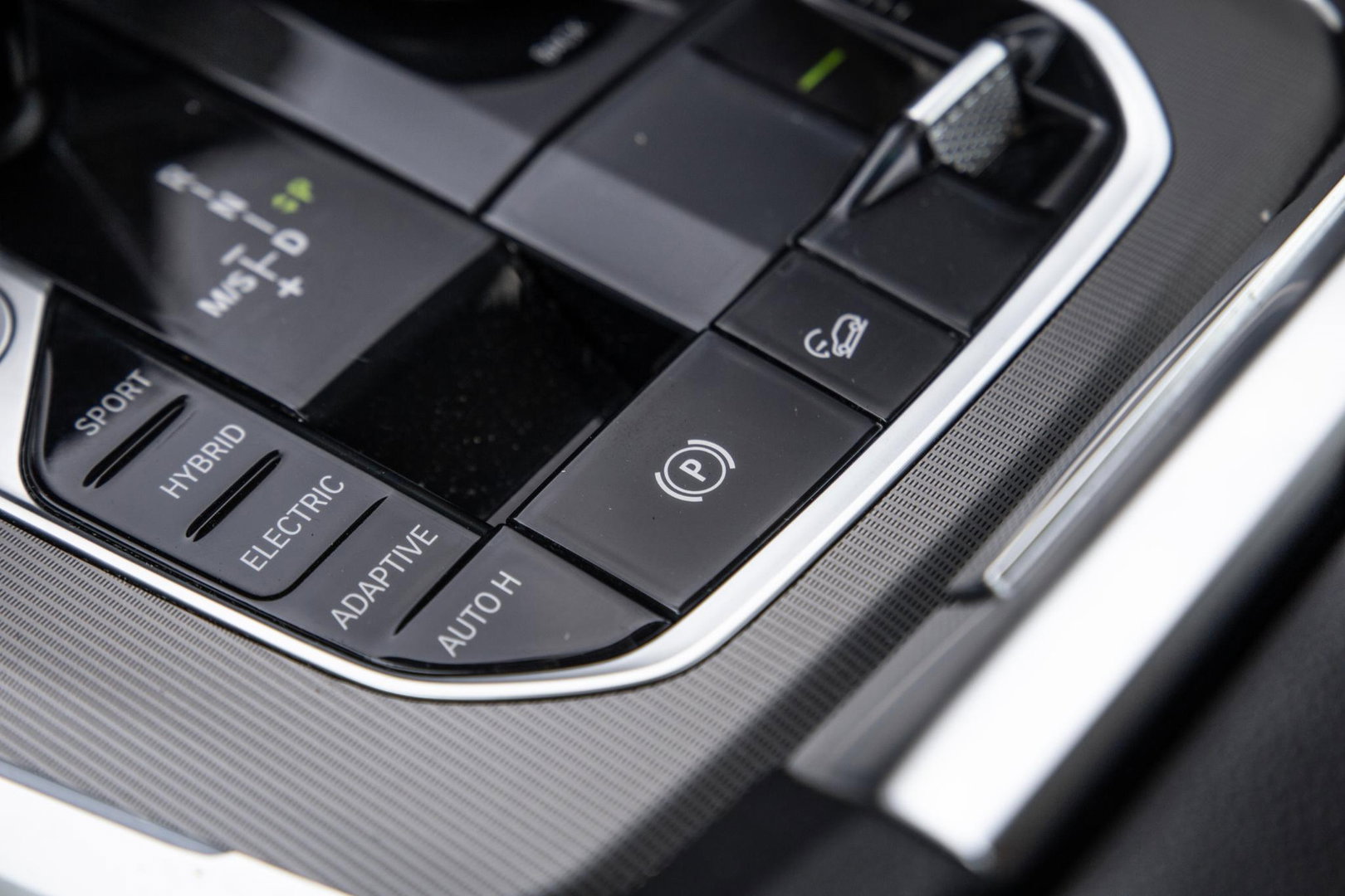 BMW X5 xDrive45e Executive CARPLAY / CAMERA / DEALER ONDERHOUDEN / LEER / STOELVERWARMING / BLACK ON BLACK