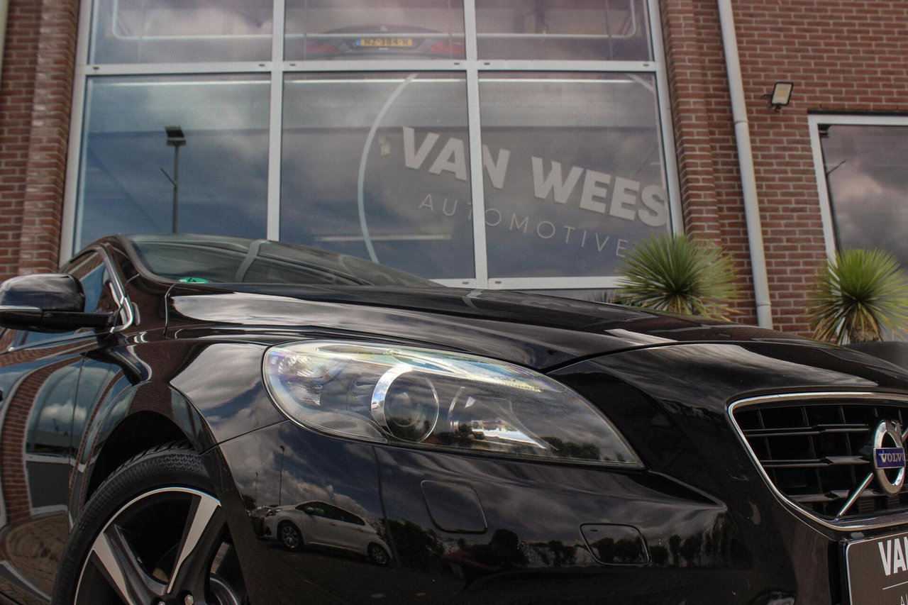 Volvo V40