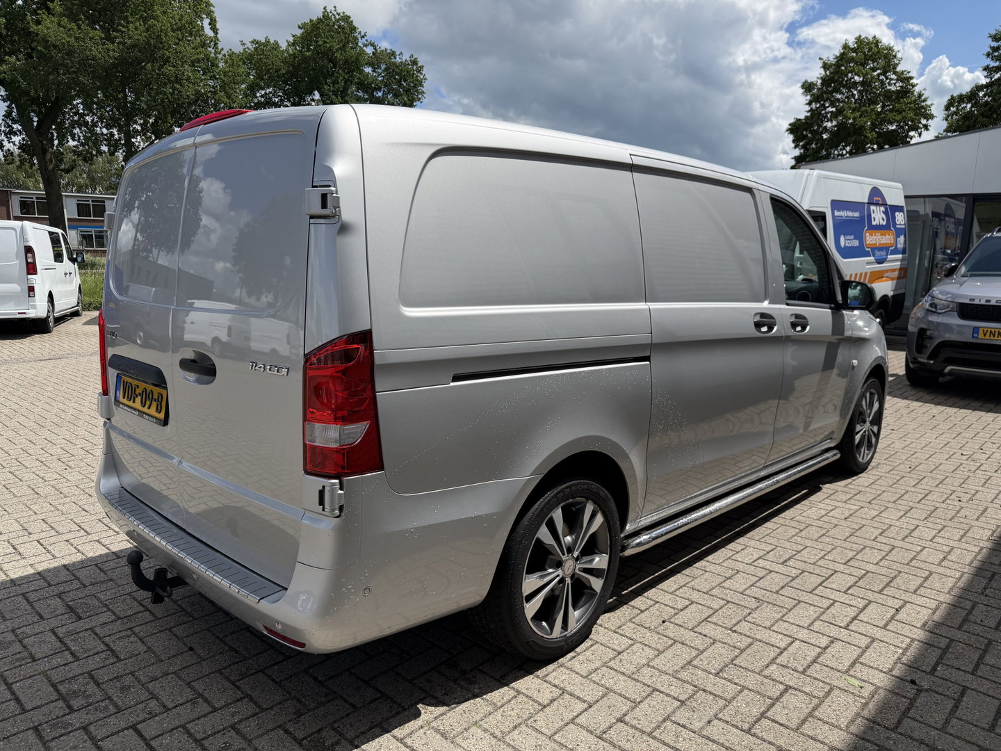 Mercedes-Benz Vito 114 CDI automaat Lang L2H1 / vaste prijs rijklaar € 24.950 ex btw / euro 6 / bpm vrij / lease vanaf € / trekhaak / airco / cruise / navigatie / camera / lichtmetalen velgen !