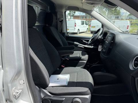 Mercedes-Benz Vito 114 CDI automaat Lang L2H1 / vaste prijs rijklaar € 24.950 ex btw / euro 6 / bpm vrij / lease vanaf € / trekhaak / airco / cruise / navigatie / camera / lichtmetalen velgen !
