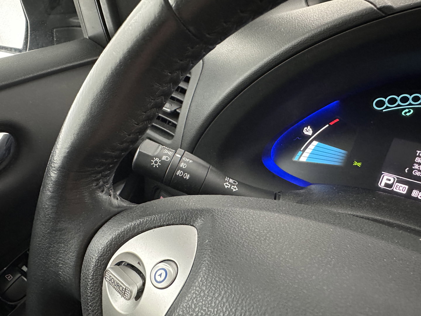 Nissan Leaf Tekna 24 kWh (Incl-Battery){Soh-75%} Aut. *HEATPUMP | VELOURS | DIGI-COCKPIT | CRUISE | NAVI-FULLMAP | HEATED-COMFORTSEATS | PDC | ECC | PRIVACY-GLASS | CAMERA | 17"ALU*