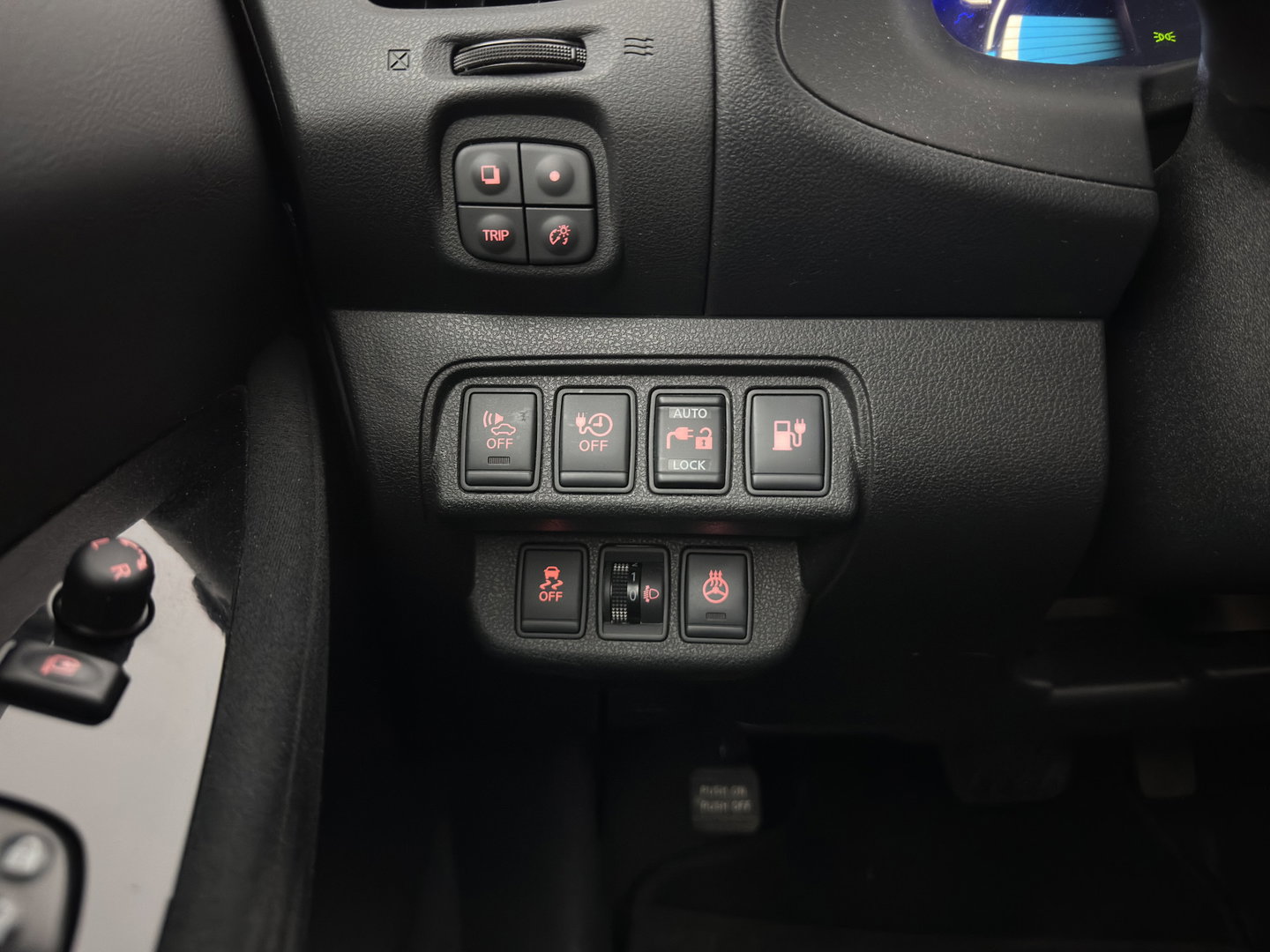 Nissan Leaf Tekna 24 kWh (Incl-Battery){Soh-75%} Aut. *HEATPUMP | VELOURS | DIGI-COCKPIT | CRUISE | NAVI-FULLMAP | HEATED-COMFORTSEATS | PDC | ECC | PRIVACY-GLASS | CAMERA | 17"ALU*