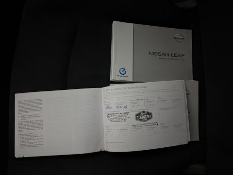 Nissan Leaf Tekna 24 kWh (Incl-Battery){Soh-75%} Aut. *HEATPUMP | VELOURS | DIGI-COCKPIT | CRUISE | NAVI-FULLMAP | HEATED-COMFORTSEATS | PDC | ECC | PRIVACY-GLASS | CAMERA | 17"ALU*