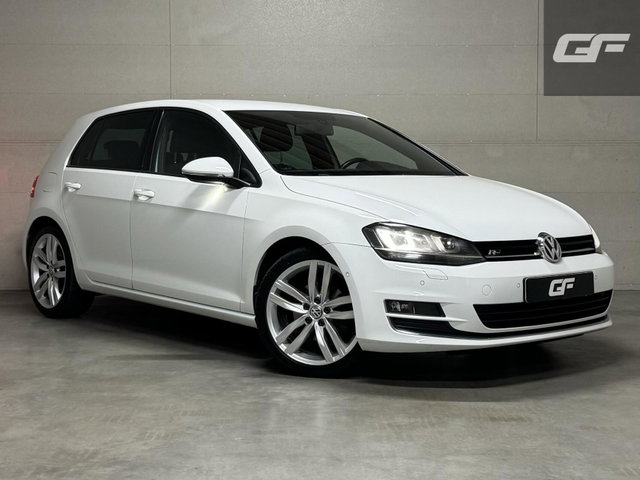 Volkswagen Golf - 1.4 TSI Highline R-Line Navi Cruise PDC Led