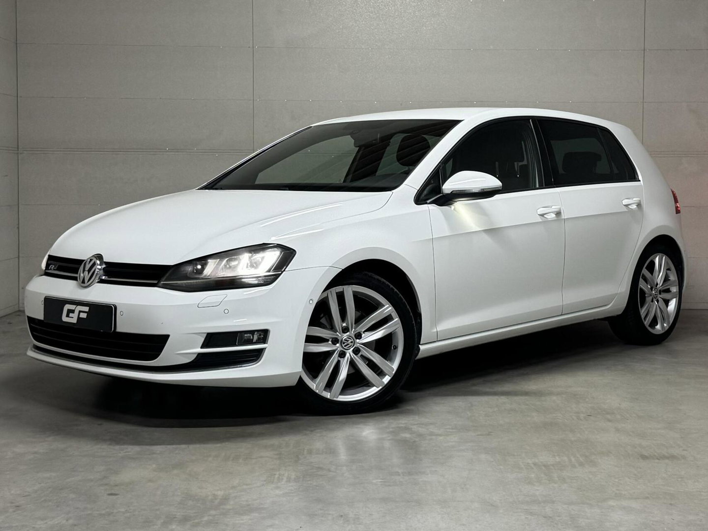 Volkswagen Golf 1.4 TSI Highline R-Line Navi Cruise PDC Led