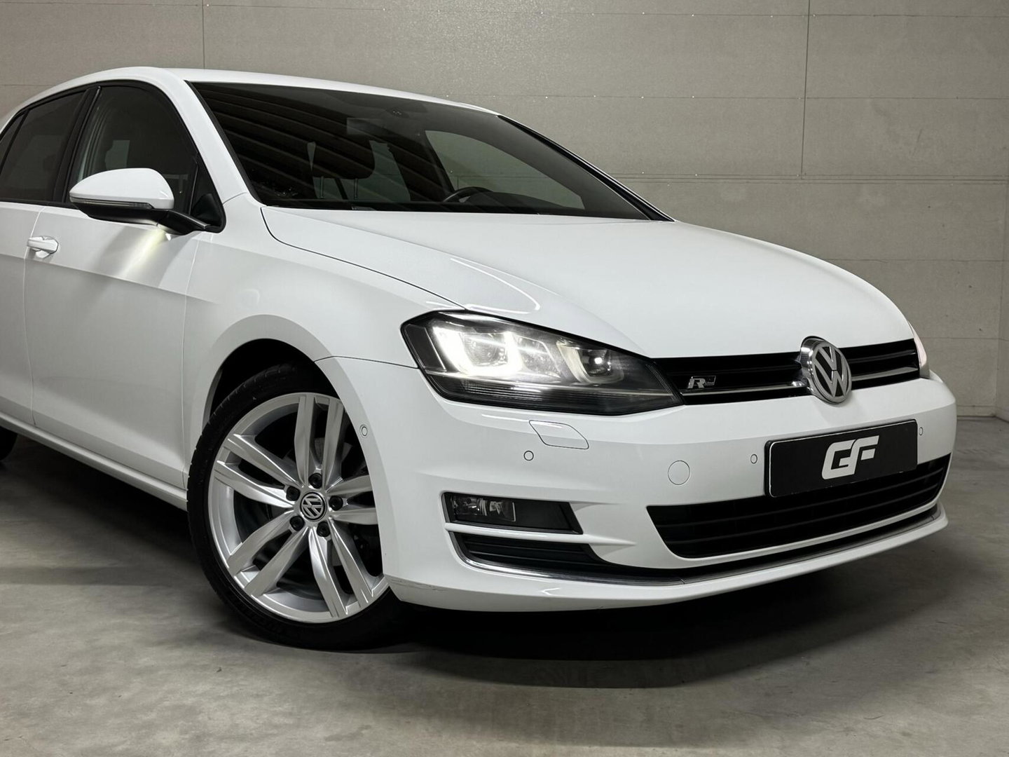 Volkswagen Golf 1.4 TSI Highline R-Line Navi Cruise PDC Led