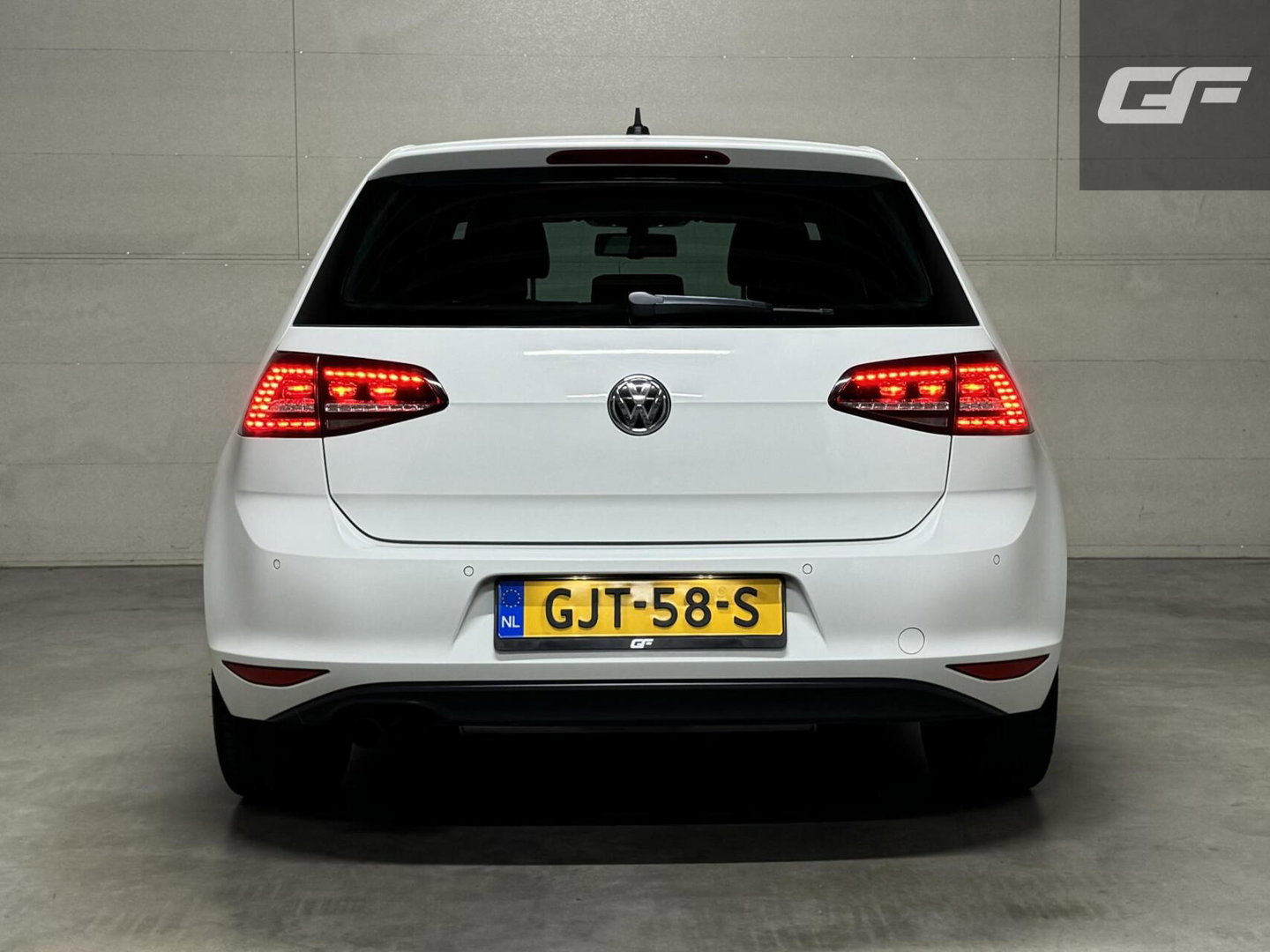 Volkswagen Golf 1.4 TSI Highline R-Line Navi Cruise PDC Led
