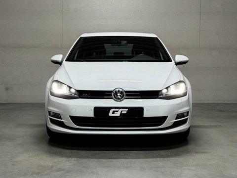 Volkswagen Golf 1.4 TSI Highline R-Line Navi Cruise PDC Led