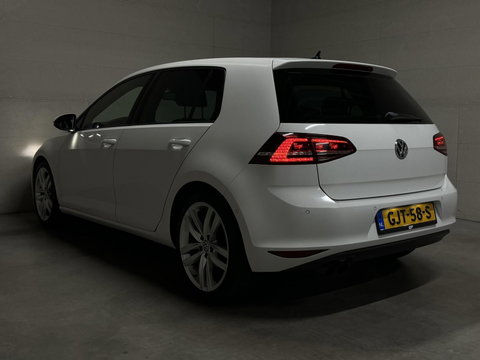 Volkswagen Golf 1.4 TSI Highline R-Line Navi Cruise PDC Led