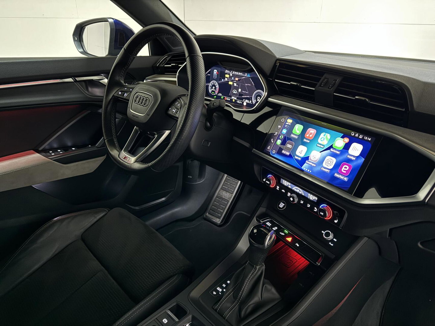 Audi Q3 Sportback 45 TFSIe S-line Black Edion Pano Carplay ACC Trekh