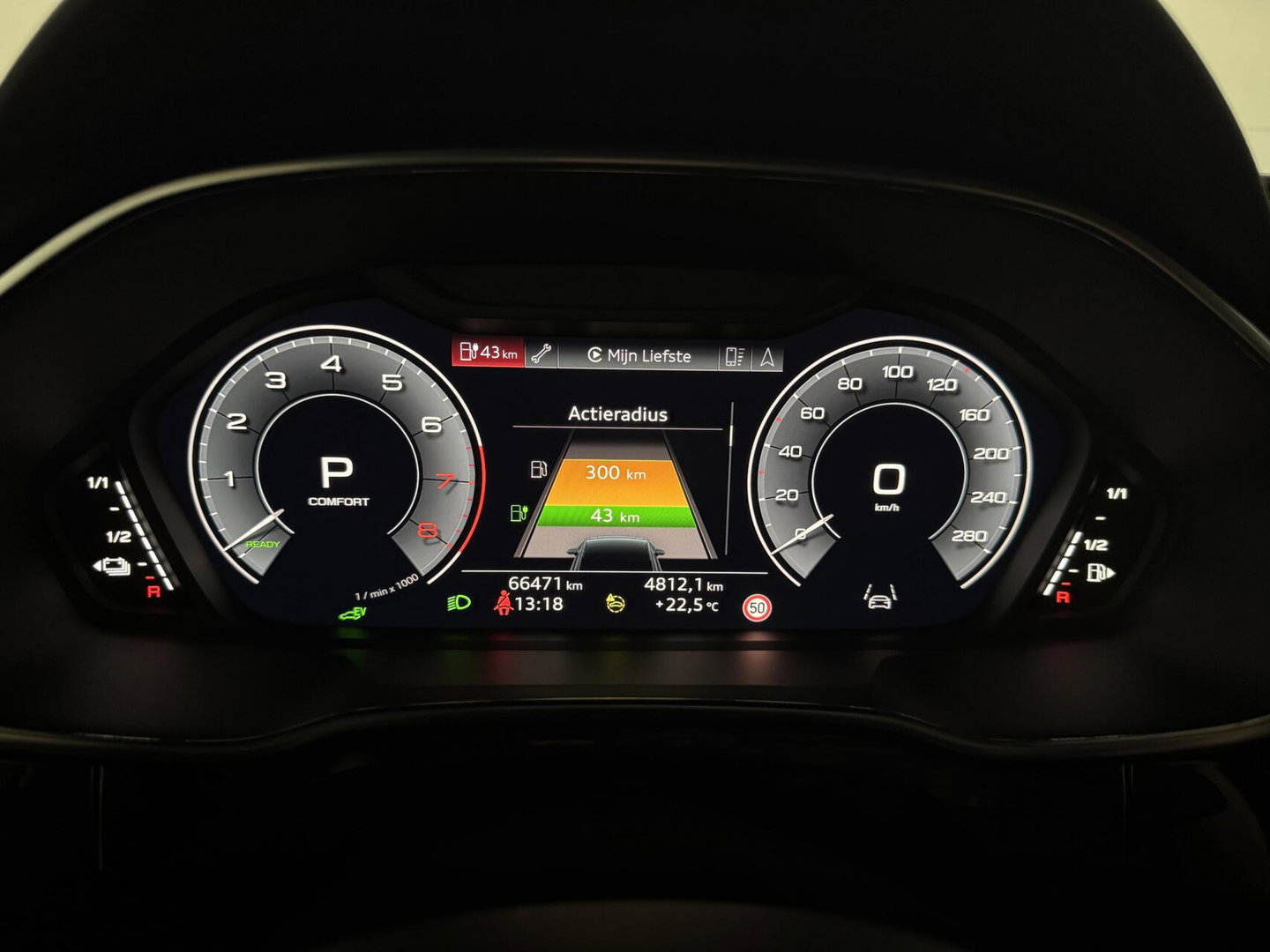 Audi Q3 Sportback 45 TFSIe S-line Black Edion Pano Carplay ACC Trekh