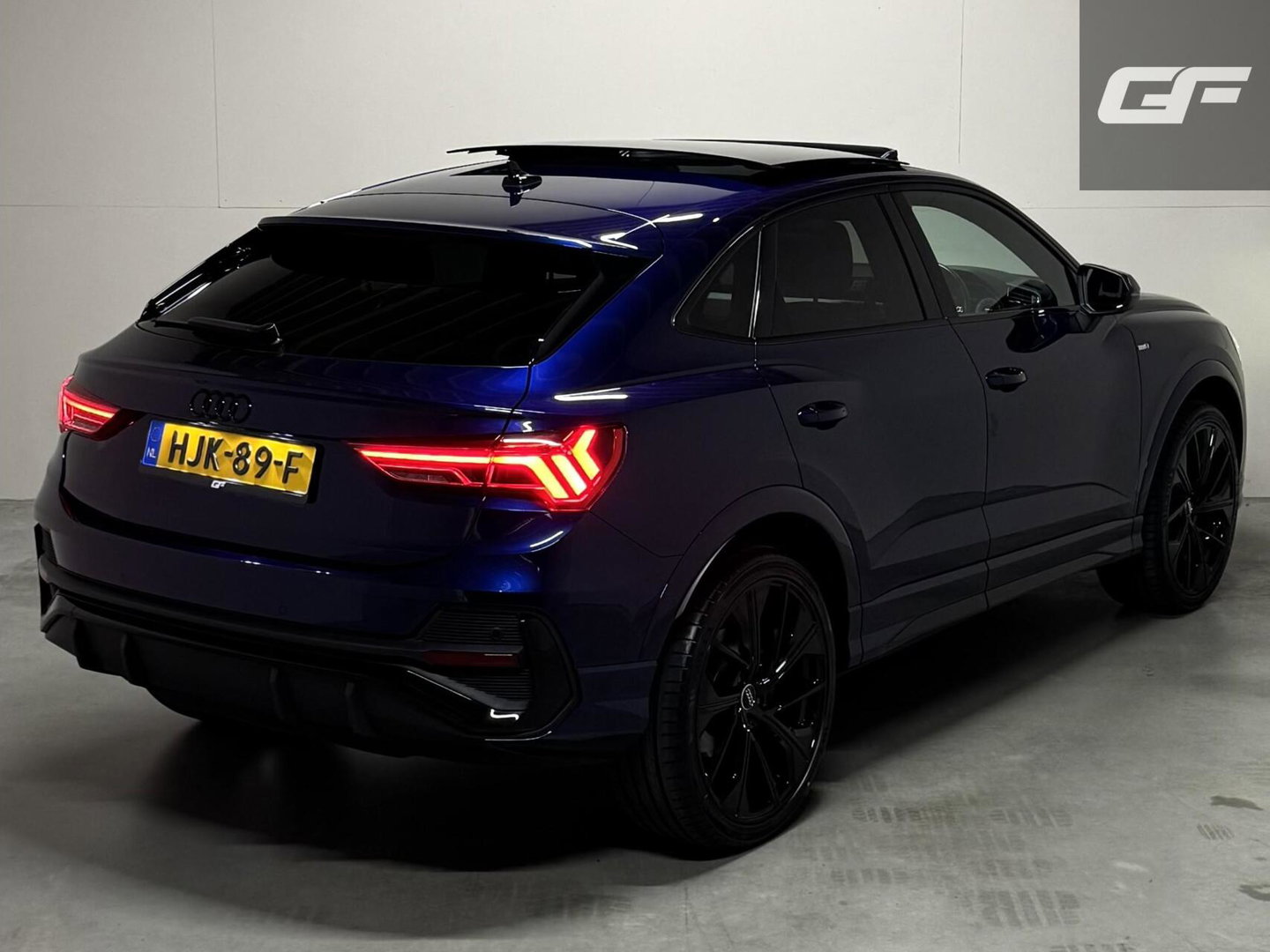 Audi Q3 Sportback 45 TFSIe S-line Black Edion Pano Carplay ACC Trekh