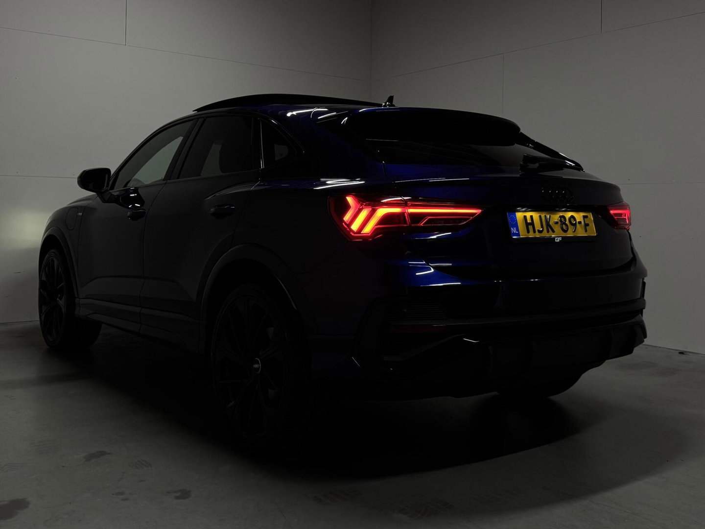 Audi Q3 Sportback 45 TFSIe S-line Black Edion Pano Carplay ACC Trekh