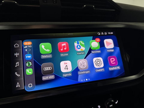Audi Q3 Sportback 45 TFSIe S-line Black Edion Pano Carplay ACC Trekh