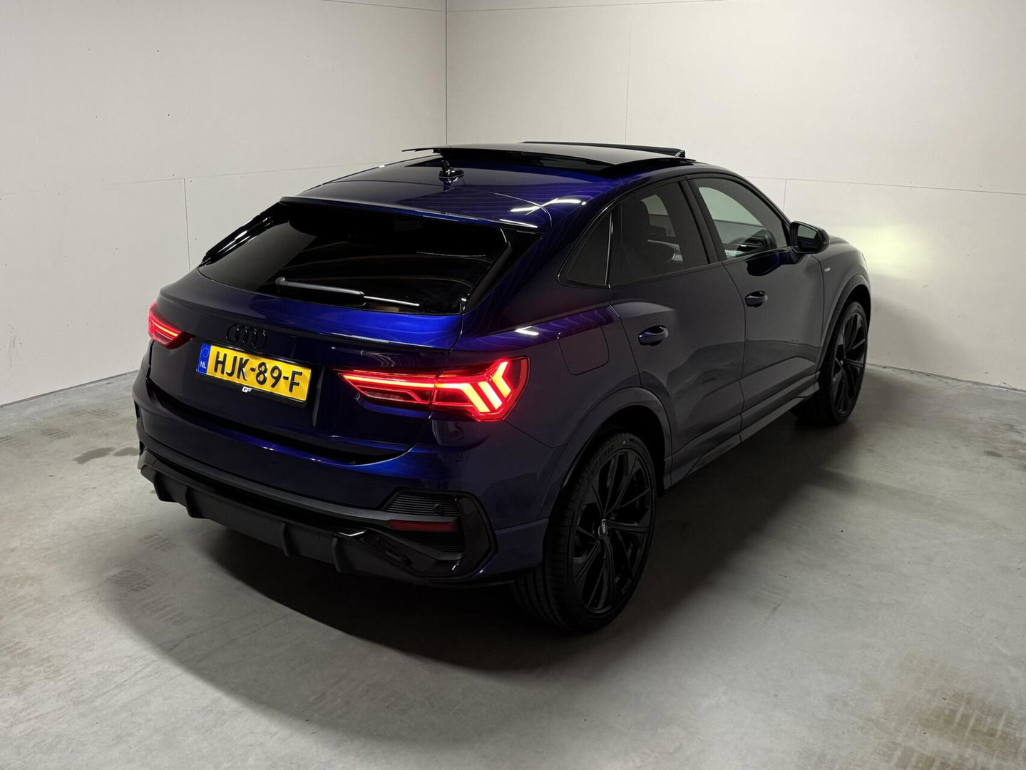 Audi Q3 Sportback 45 TFSIe S-line Black Edion Pano Carplay ACC Trekh