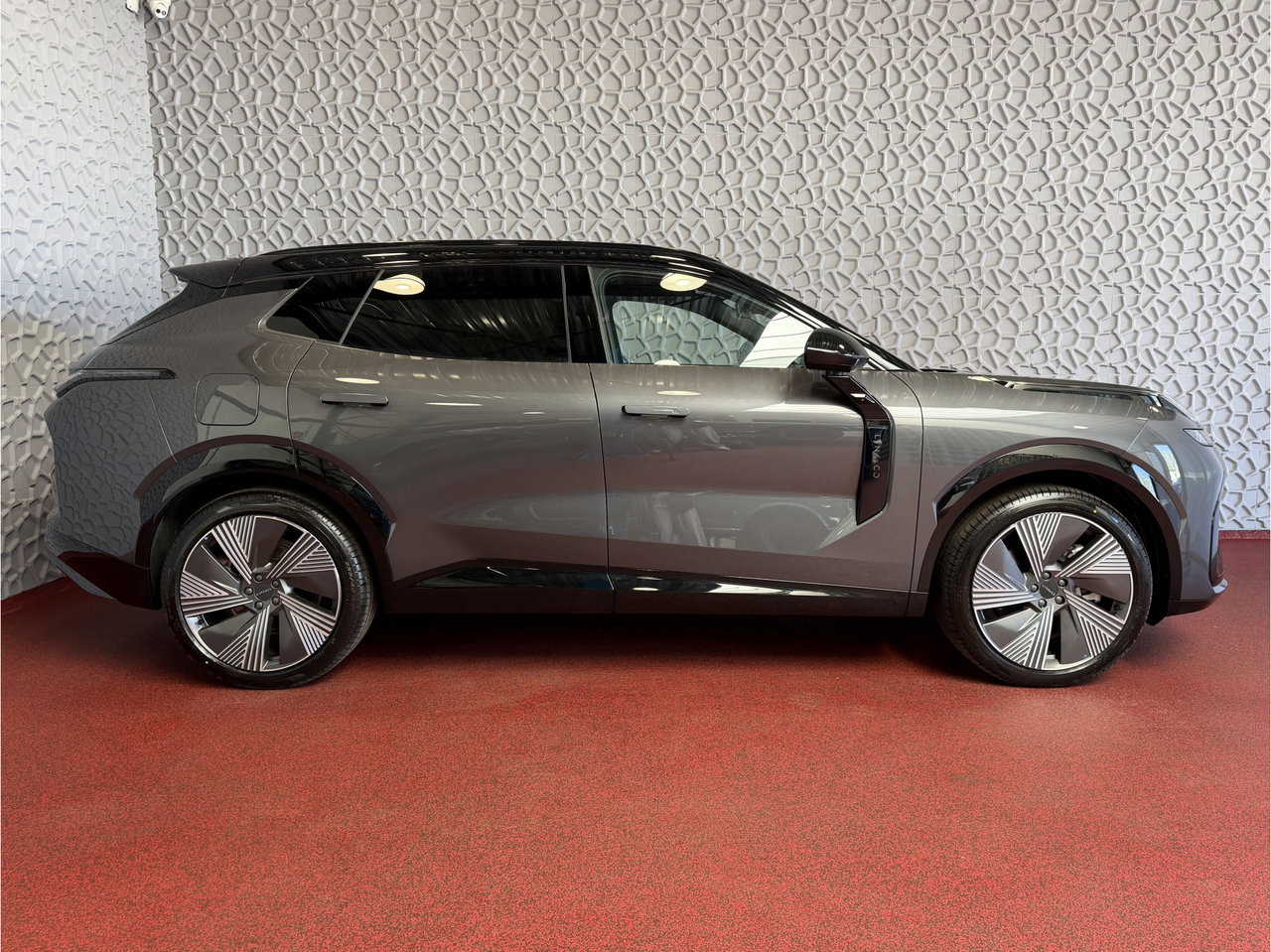 Lynk & Co 08
