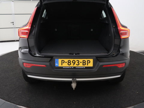 Volvo XC40 1.5 T5 Recharge Inscription | SOH 89,7% | Panoramadak | Leder | 360 Camera | Trekhaak | Stoelverwarming | Adaptive cruise | Memory | Carplay | Navigatie | Keyless | Full LED | Parkeerhulp | PHEV | Plug In