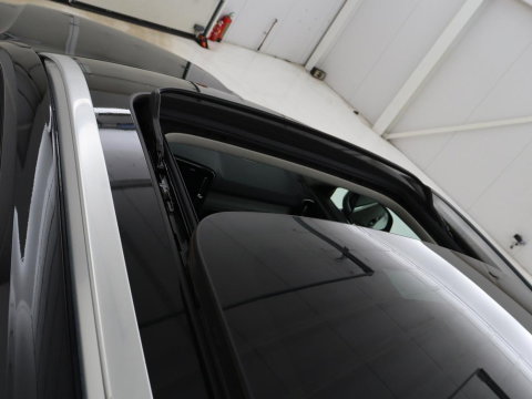 Volvo XC40 1.5 T5 Recharge Inscription | SOH 89,7% | Panoramadak | Leder | 360 Camera | Trekhaak | Stoelverwarming | Adaptive cruise | Memory | Carplay | Navigatie | Keyless | Full LED | Parkeerhulp | PHEV | Plug In