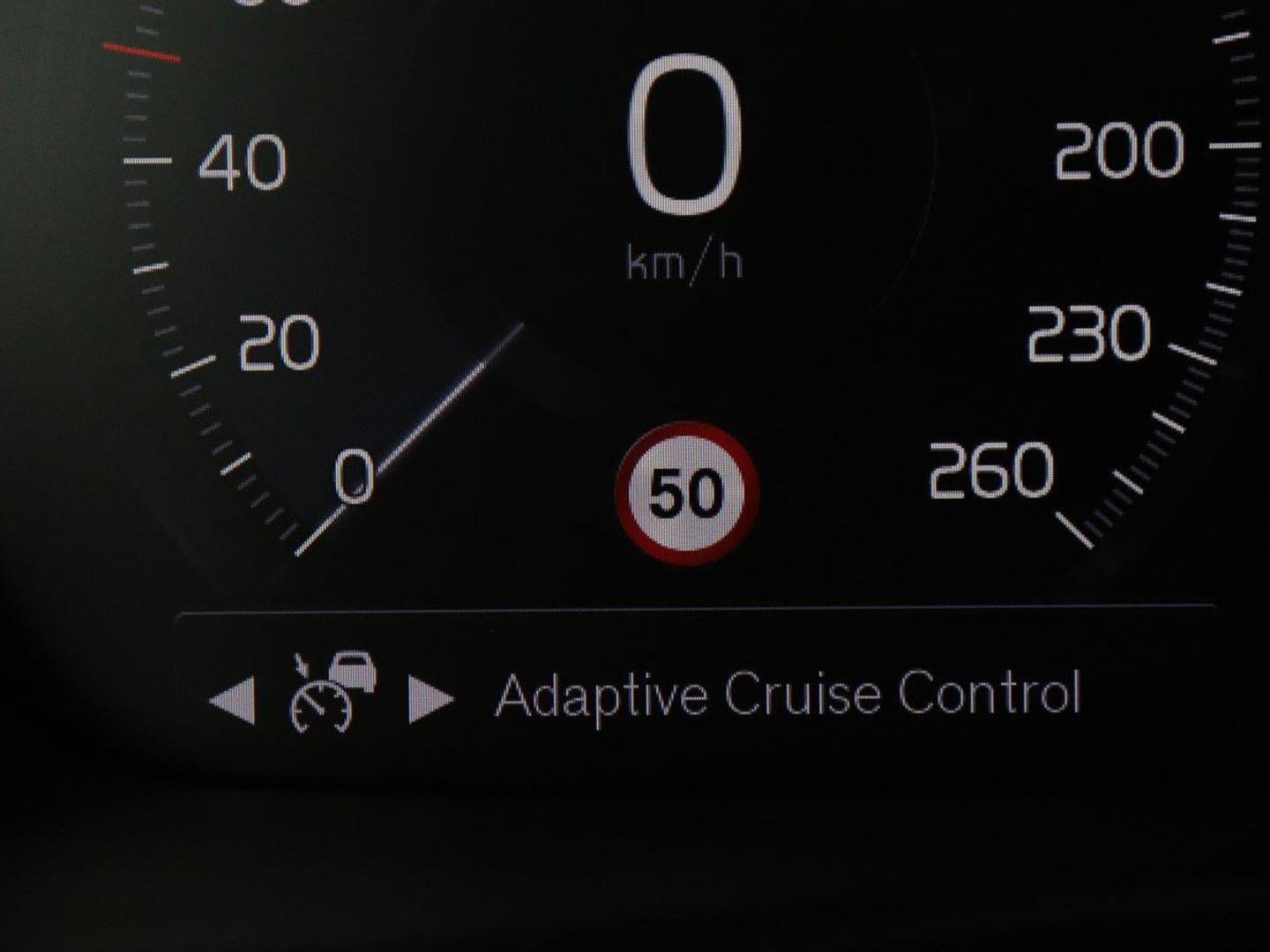 Volvo XC40 1.5 T5 Recharge Inscription | SOH 89,7% | Panoramadak | Leder | 360 Camera | Trekhaak | Stoelverwarming | Adaptive cruise | Memory | Carplay | Navigatie | Keyless | Full LED | Parkeerhulp | PHEV | Plug In