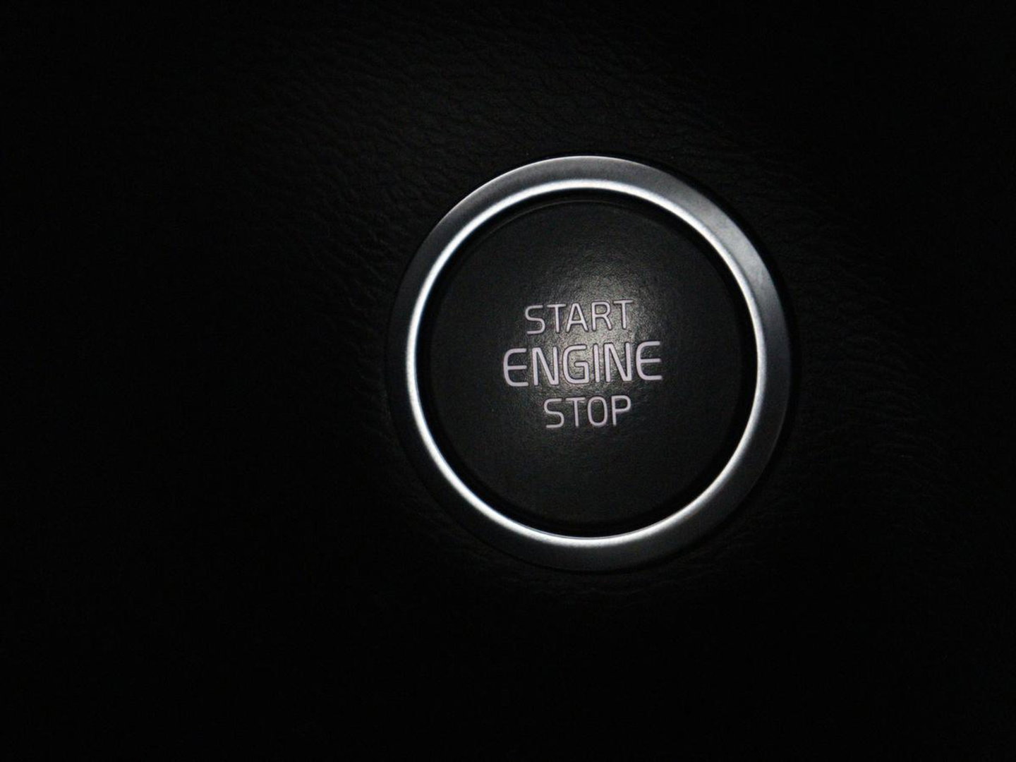 Volvo XC40 1.5 T5 Recharge Inscription | SOH 89,7% | Panoramadak | Leder | 360 Camera | Trekhaak | Stoelverwarming | Adaptive cruise | Memory | Carplay | Navigatie | Keyless | Full LED | Parkeerhulp | PHEV | Plug In