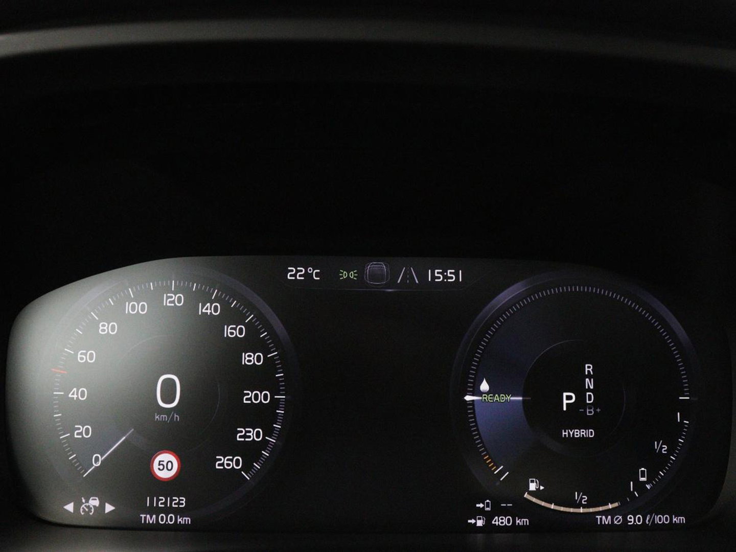 Volvo XC40 1.5 T5 Recharge Inscription | SOH 89,7% | Panoramadak | Leder | 360 Camera | Trekhaak | Stoelverwarming | Adaptive cruise | Memory | Carplay | Navigatie | Keyless | Full LED | Parkeerhulp | PHEV | Plug In