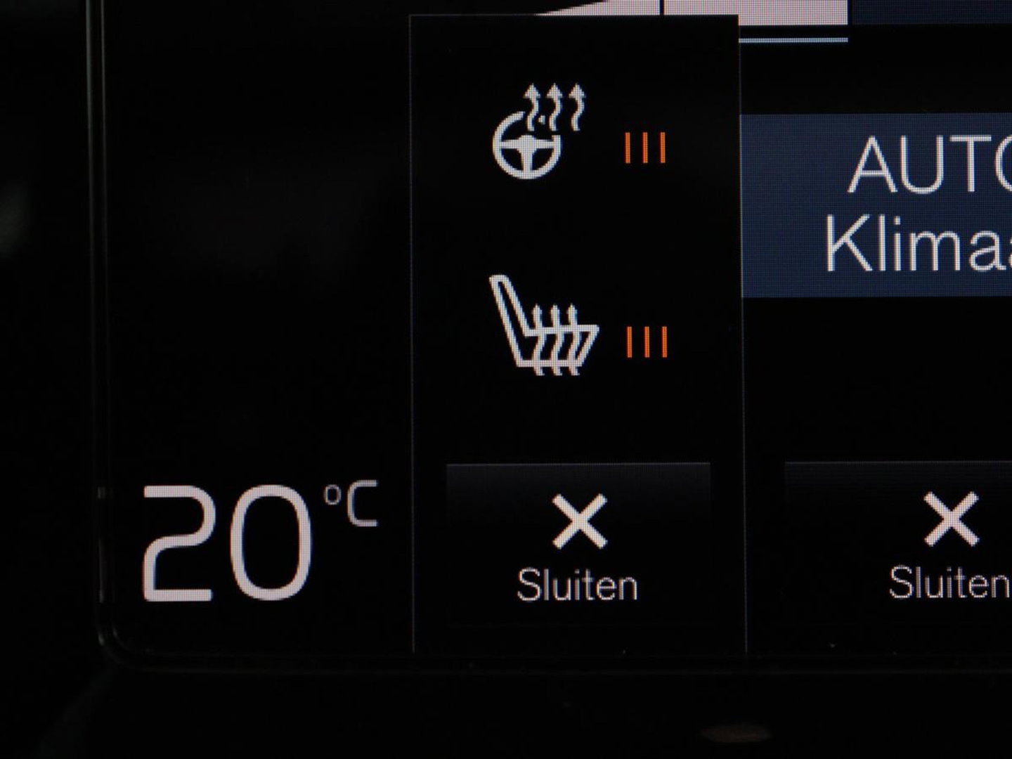 Volvo XC40 1.5 T5 Recharge Inscription | SOH 89,7% | Panoramadak | Leder | 360 Camera | Trekhaak | Stoelverwarming | Adaptive cruise | Memory | Carplay | Navigatie | Keyless | Full LED | Parkeerhulp | PHEV | Plug In