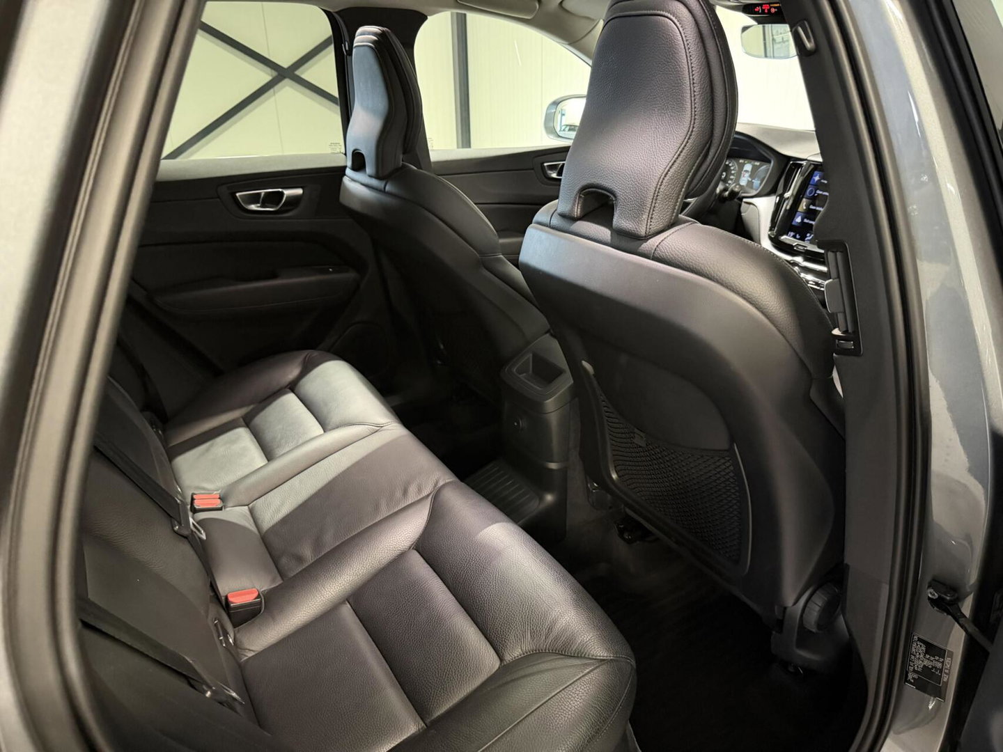 Volvo XC60 2.0 Recharge T6 AWD Pano H&K Leer Camera SOH 90%