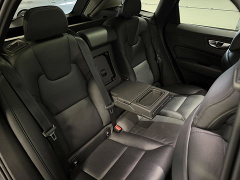 Volvo XC60 2.0 Recharge T6 AWD Pano H&K Leer Camera SOH 90%