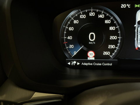Volvo XC60 2.0 Recharge T6 AWD Pano H&K Leer Camera SOH 90%