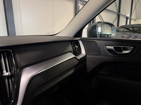 Volvo XC60 2.0 Recharge T6 AWD Pano H&K Leer Camera SOH 90%