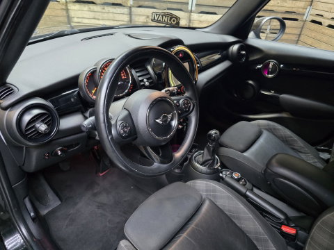 MINI 5-deurs 1.5 Cooper Salt Business Navi Clima Full LED Cruise Sportstoelen LM