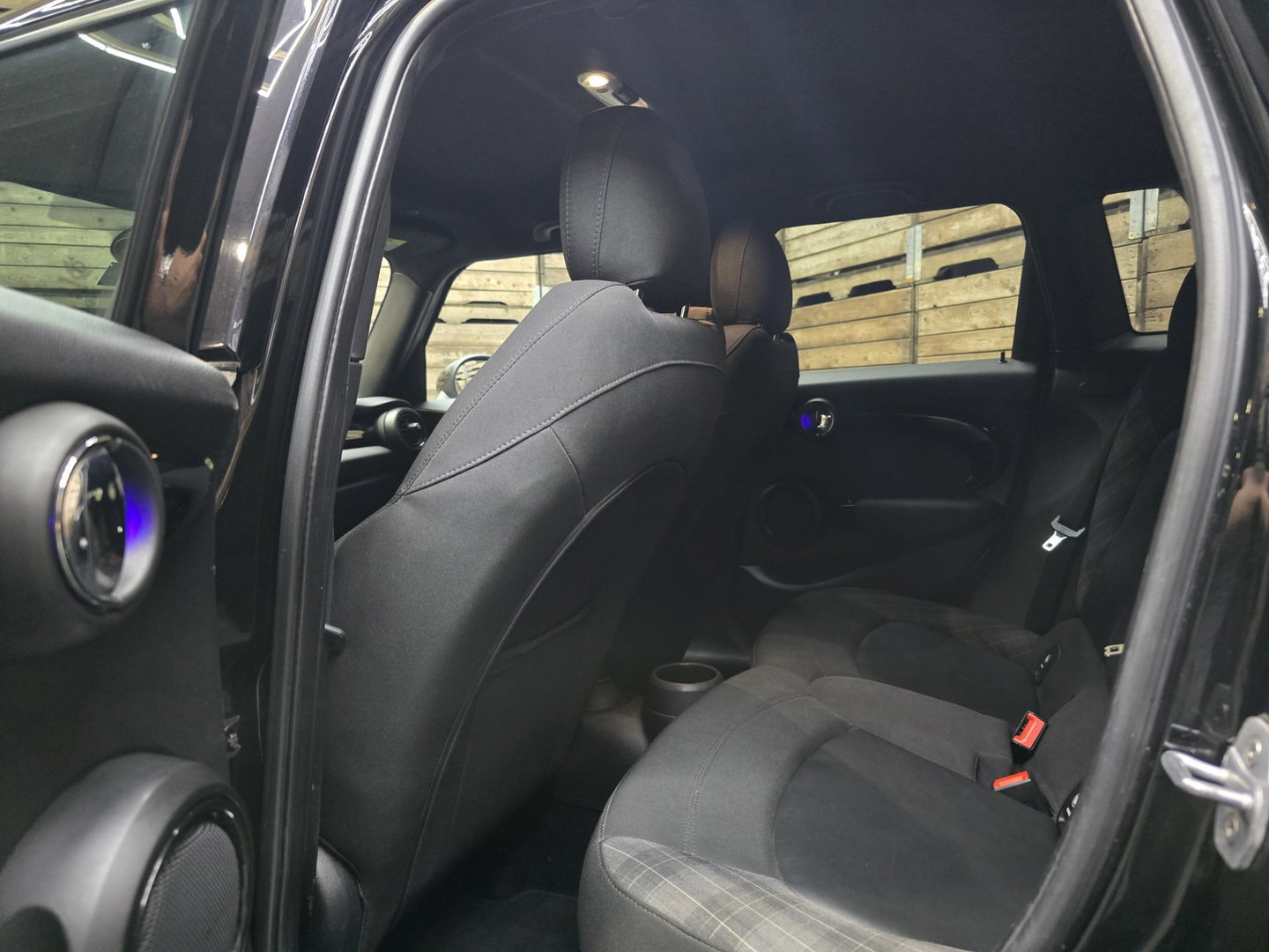 MINI 5-deurs 1.5 Cooper Salt Business Navi Clima Full LED Cruise Sportstoelen LM