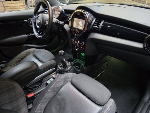 MINI 5-deurs 1.5 Cooper Salt Business Navi Clima Full LED Cruise Sportstoelen LM