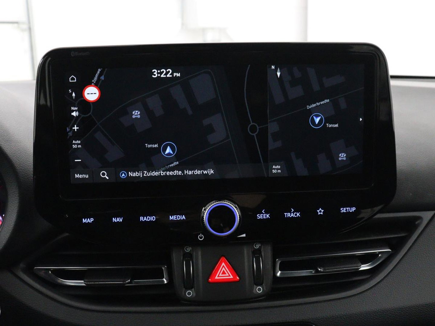 Hyundai i30 1.5 T-GDi MHEV N Line | Stoelverwarming | Leder/Alcantara | Adaptive cruise | Memory | Carplay | Camera | Navigatie | Keyless | Full LED | 18'' | Side Assist | Parkeerhulp