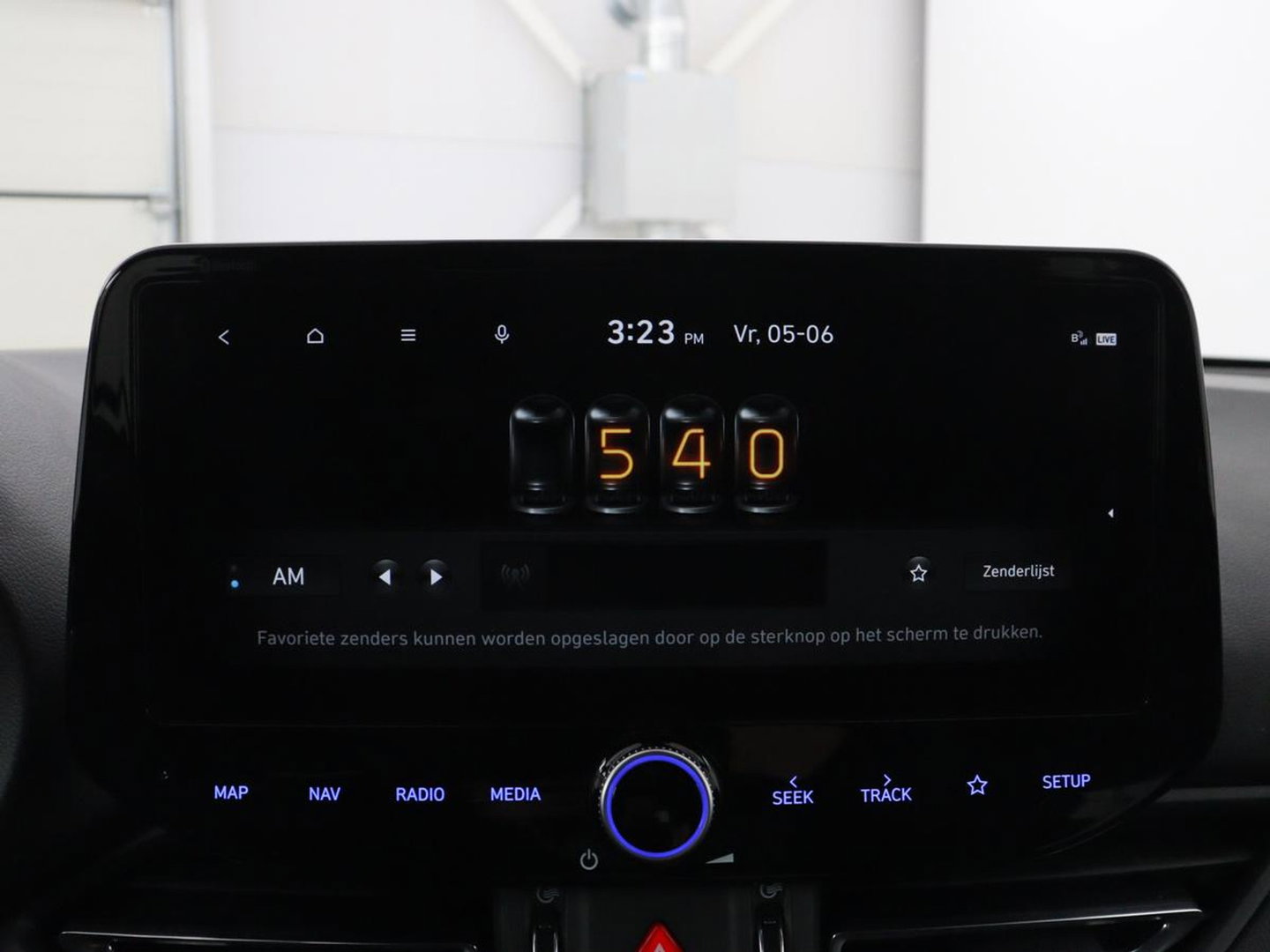 Hyundai i30 1.5 T-GDi MHEV N Line | Stoelverwarming | Leder/Alcantara | Adaptive cruise | Memory | Carplay | Camera | Navigatie | Keyless | Full LED | 18'' | Side Assist | Parkeerhulp