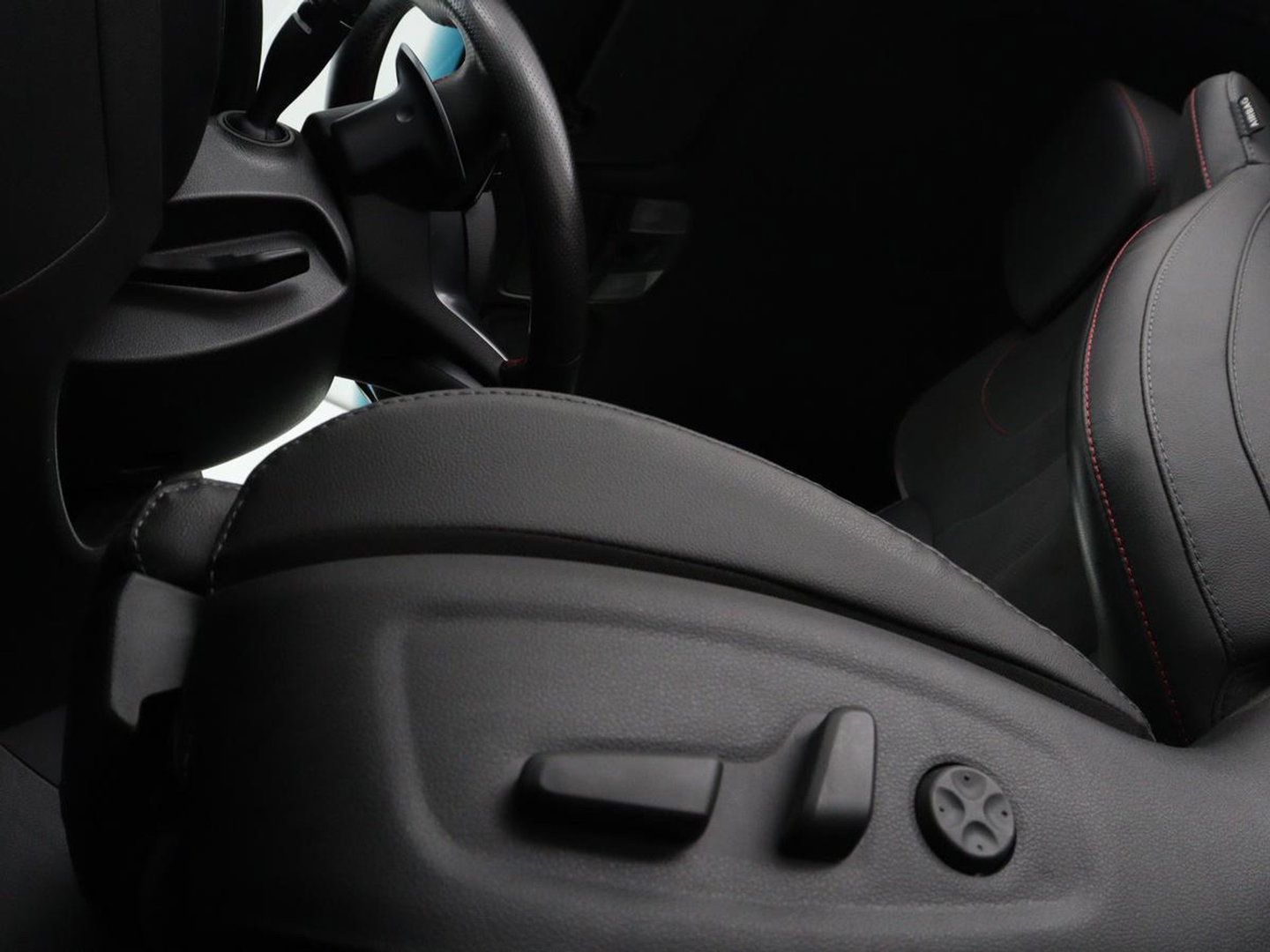 Hyundai i30 1.5 T-GDi MHEV N Line | Stoelverwarming | Leder/Alcantara | Adaptive cruise | Memory | Carplay | Camera | Navigatie | Keyless | Full LED | 18'' | Side Assist | Parkeerhulp