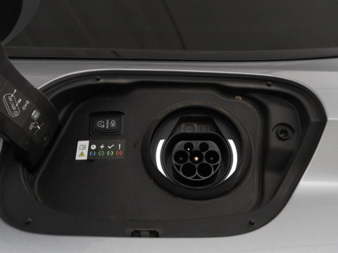 Peugeot 308 1.6 HYbrid 180 Allure Pack Business | Trekhaak | Camera | Carplay | Half leder | Adaptive cruise | Keyless | Parkeerhulp | Full LED | PHEV | Plug In